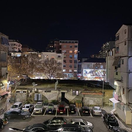 Komatas Modern Apartments In Bllok Area ティラナ エクステリア 写真