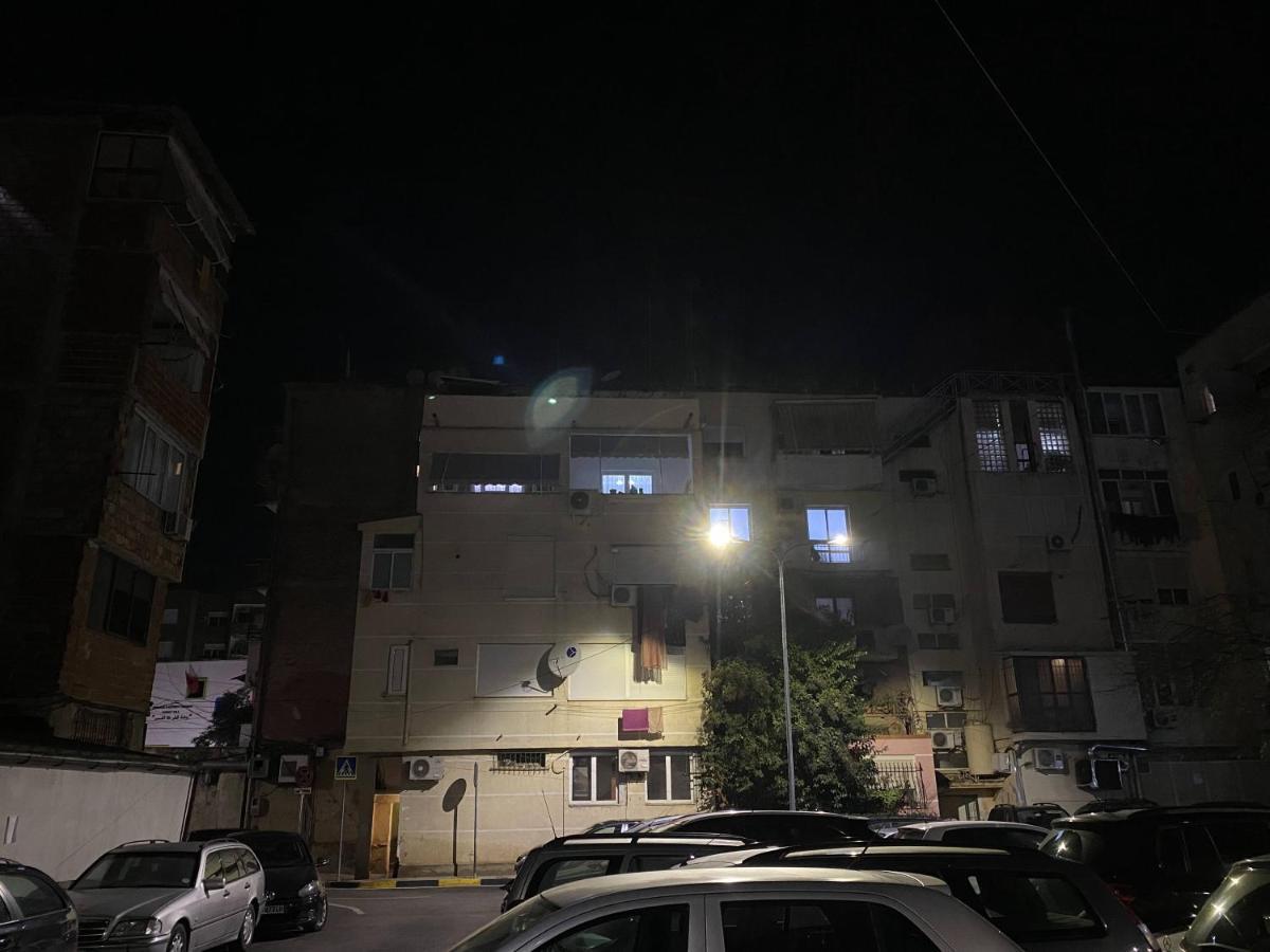 Komatas Modern Apartments In Bllok Area ティラナ エクステリア 写真