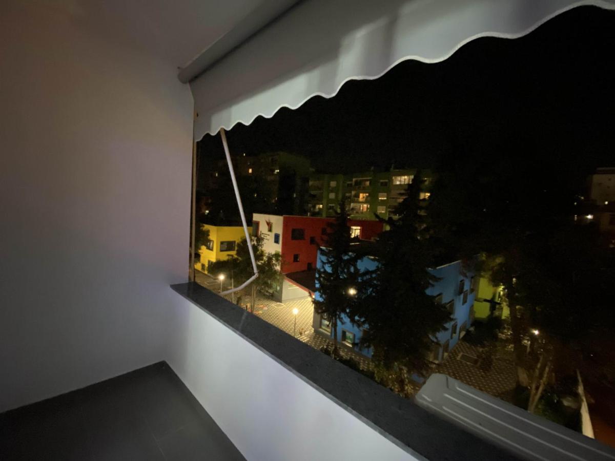 Komatas Modern Apartments In Bllok Area ティラナ エクステリア 写真